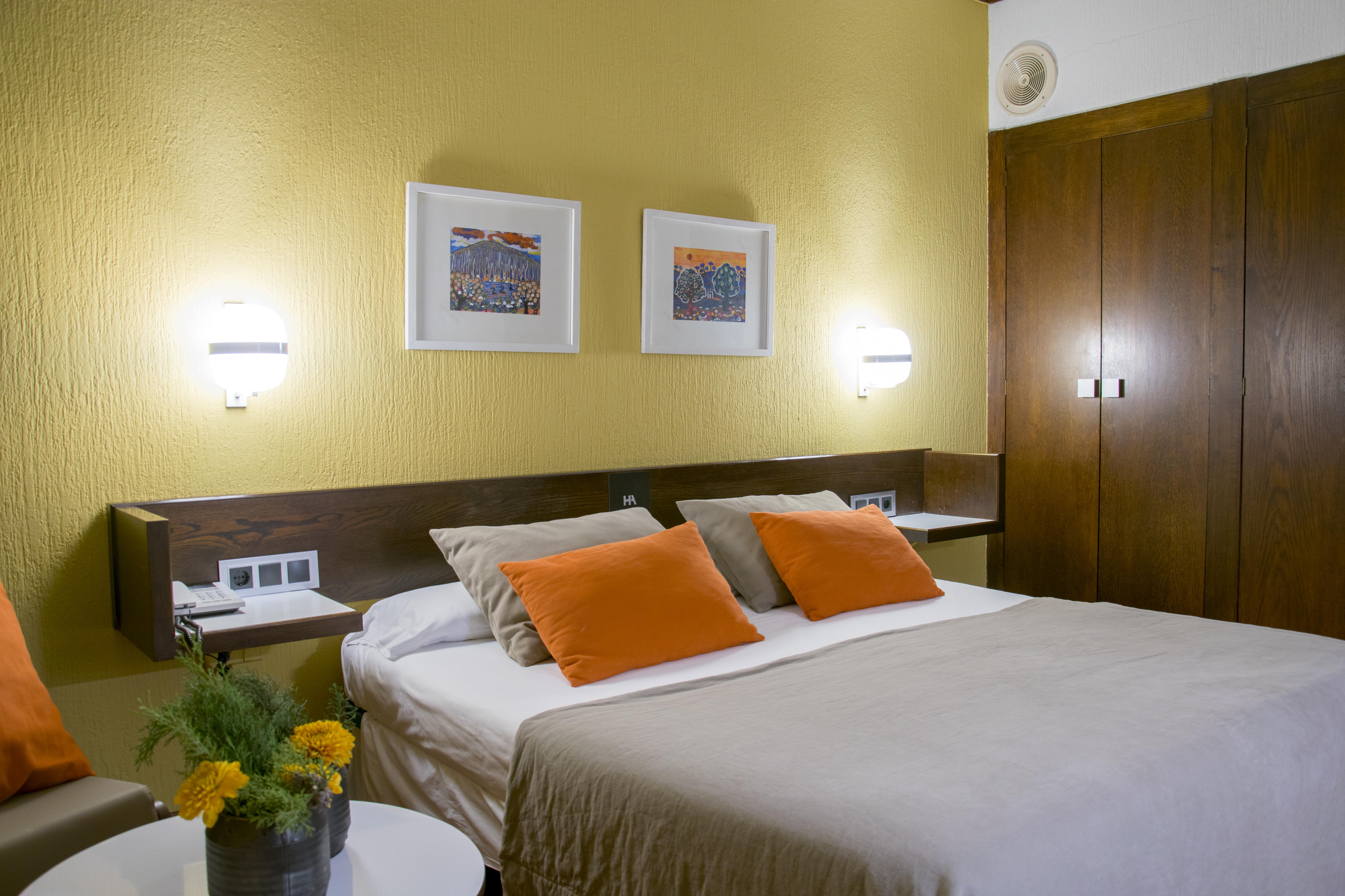 Hotel America Igualada Ngoại thất bức ảnh