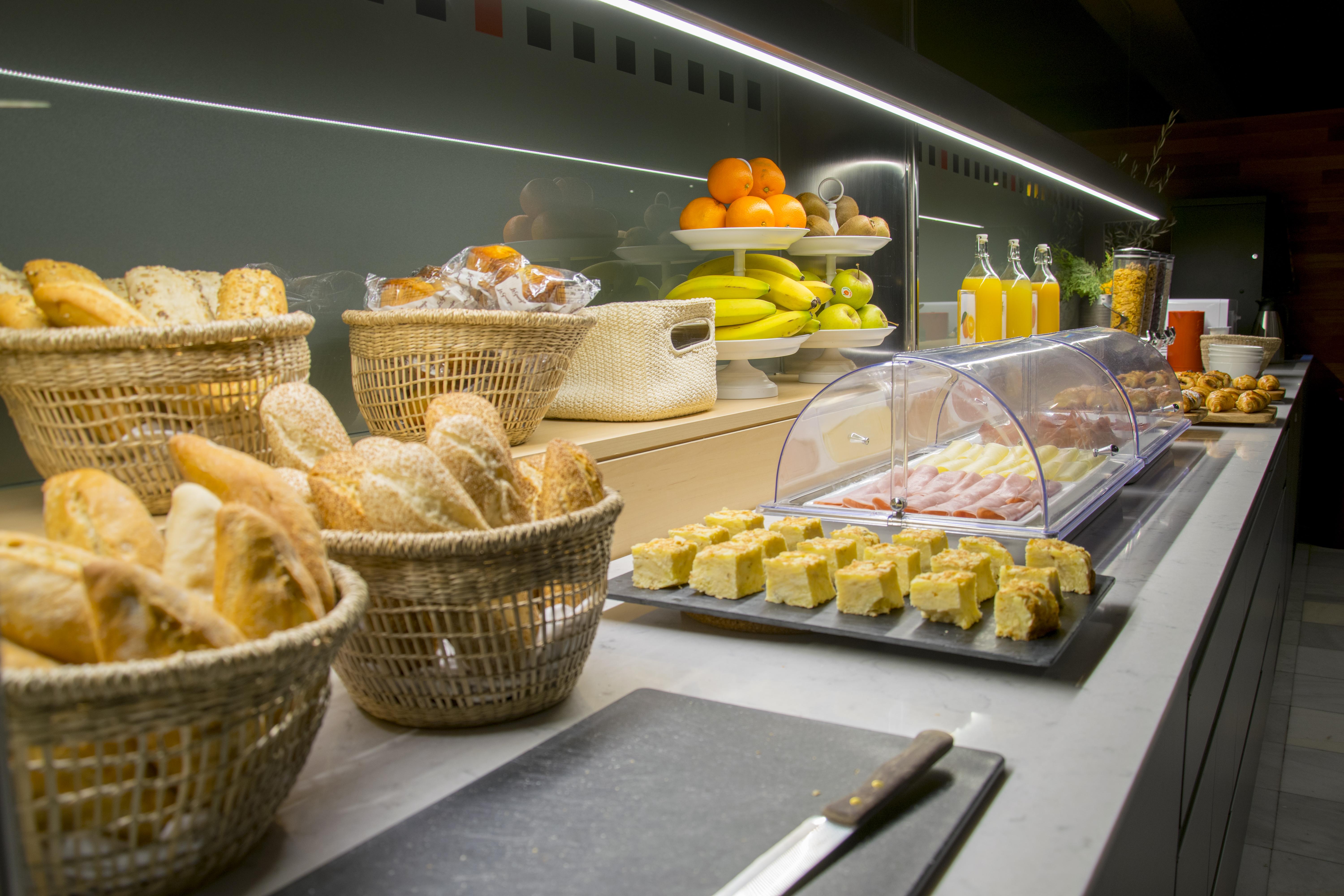 Hotel America Igualada Ngoại thất bức ảnh