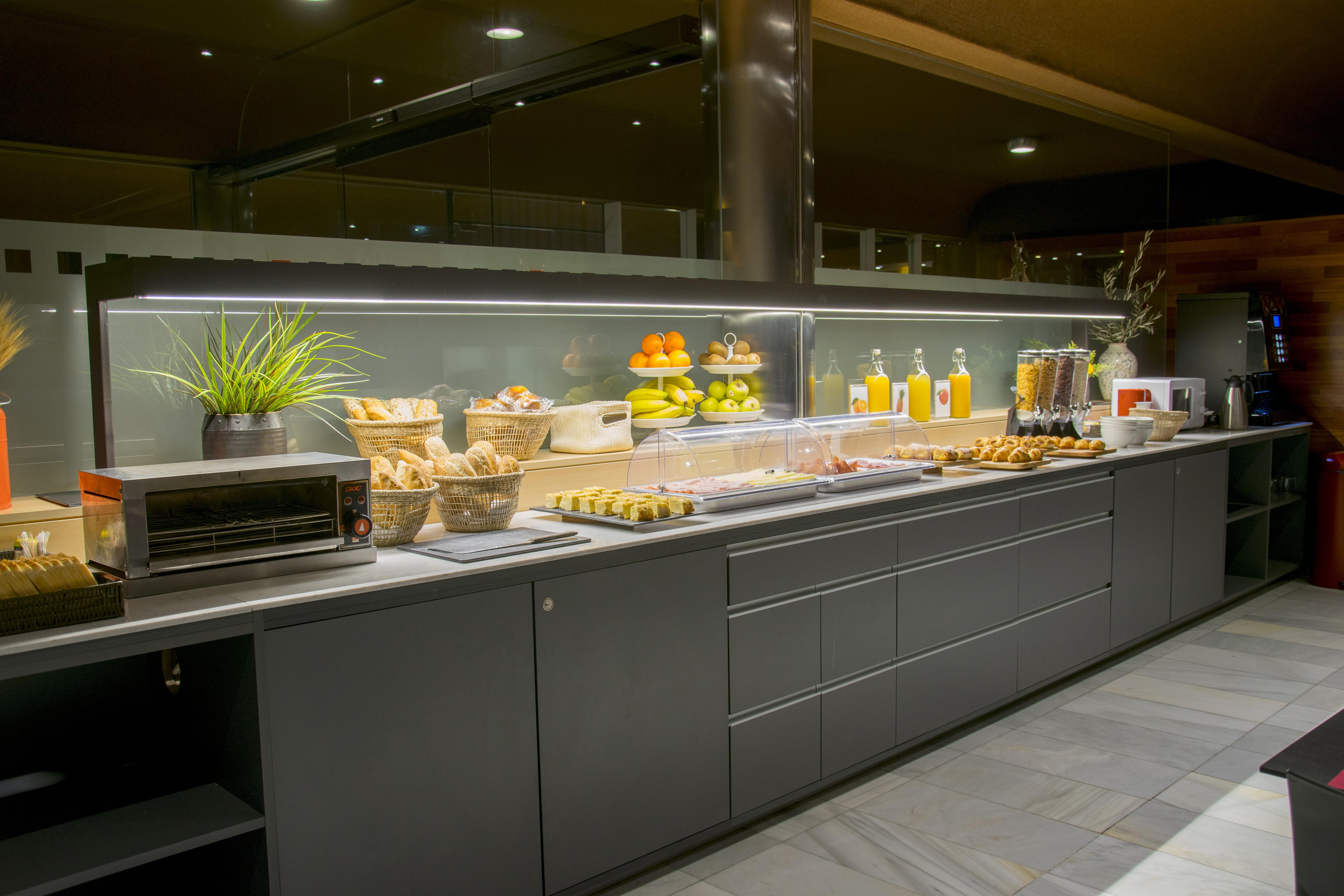Hotel America Igualada Ngoại thất bức ảnh